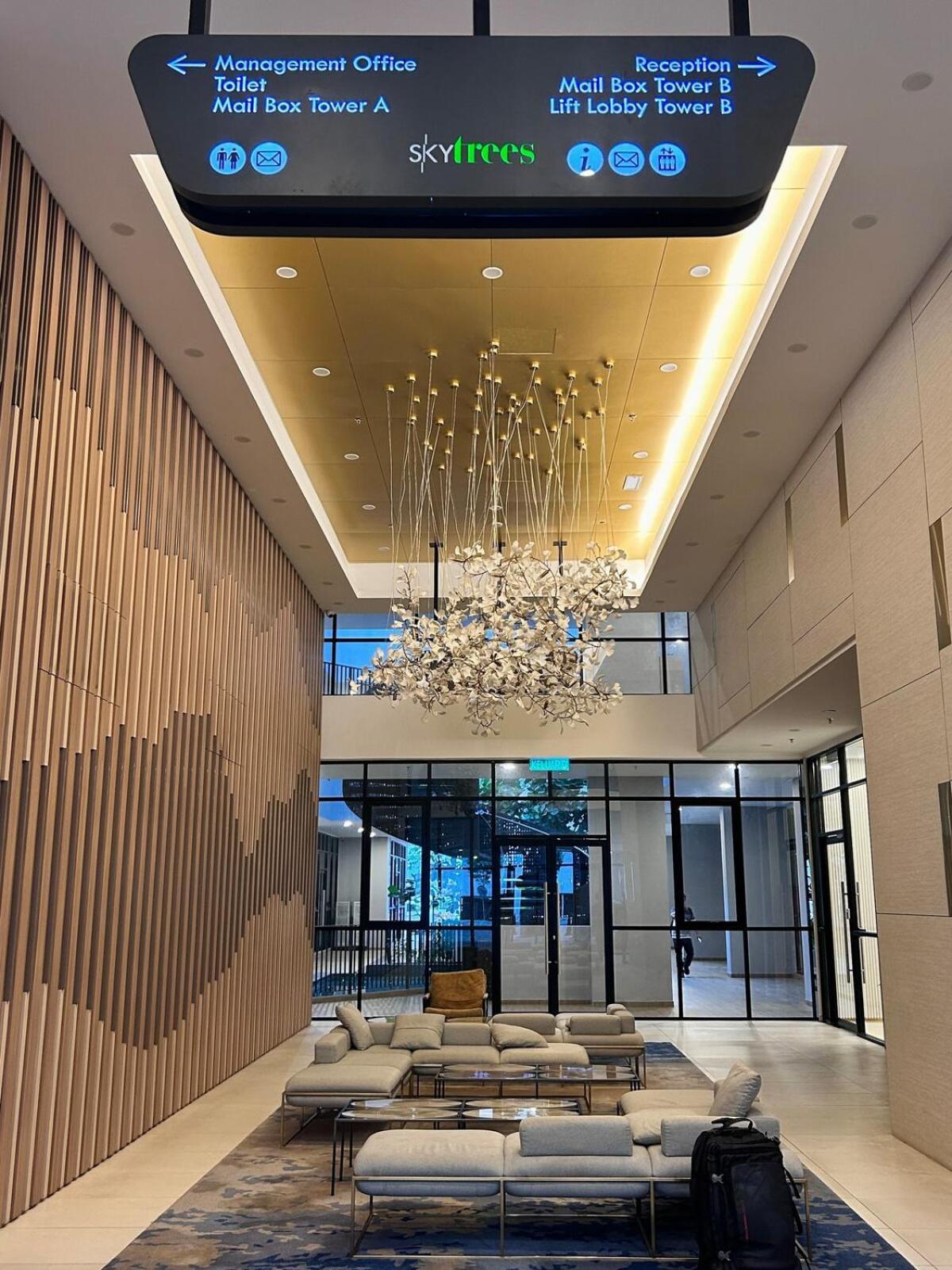Sky Trees Bukit Indah Aeon Netflix A16 Apartment Johor Bahru Bagian luar foto