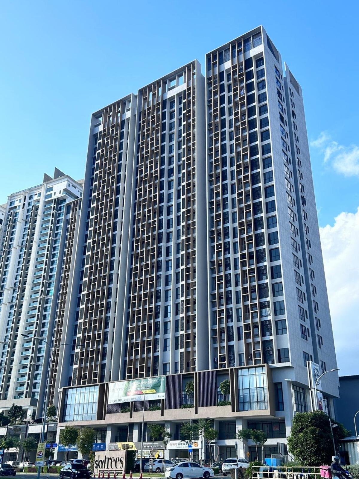 Sky Trees Bukit Indah Aeon Netflix A16 Apartment Johor Bahru Bagian luar foto